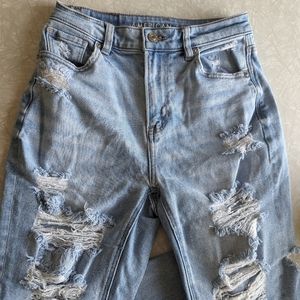 American Eagle mom jeans